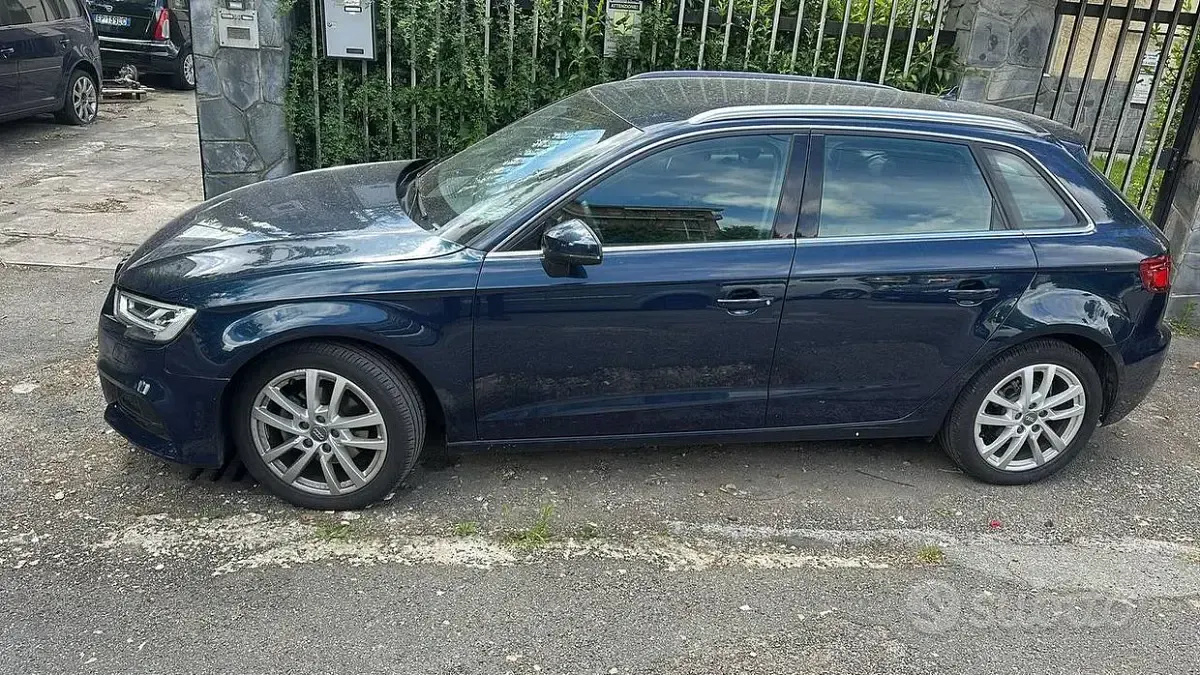 Usata Audi A3 Sportback 150 CV (110 kW) 2017 Blu Utilitaria