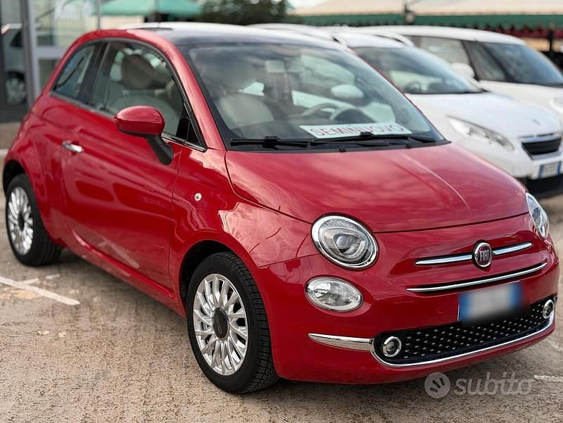 Käytetty Fiat 500 Lounge 69 HP (50 kW) 2019 Punainen Sedan