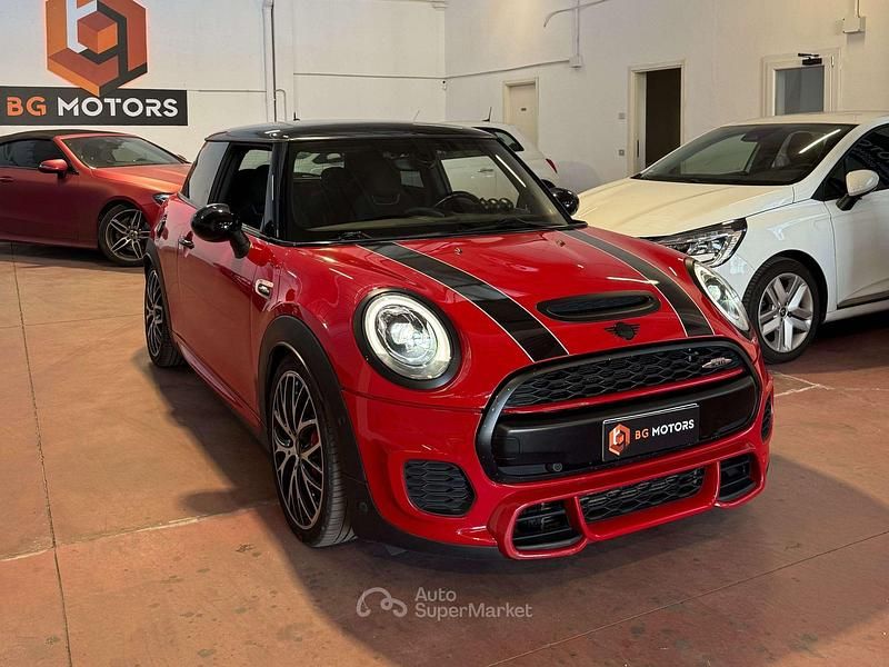 Rosso Usata 2016 Mini John Cooper Works Due volumi | 20.900 € (Cara) - Immagine 1/4