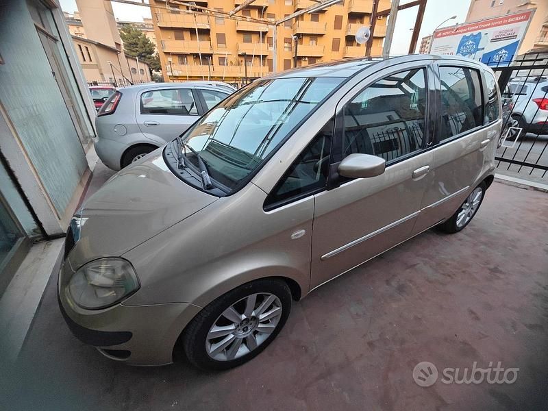 Usata Lancia Musa 75 CV (55 kW) 2006 Monovolume