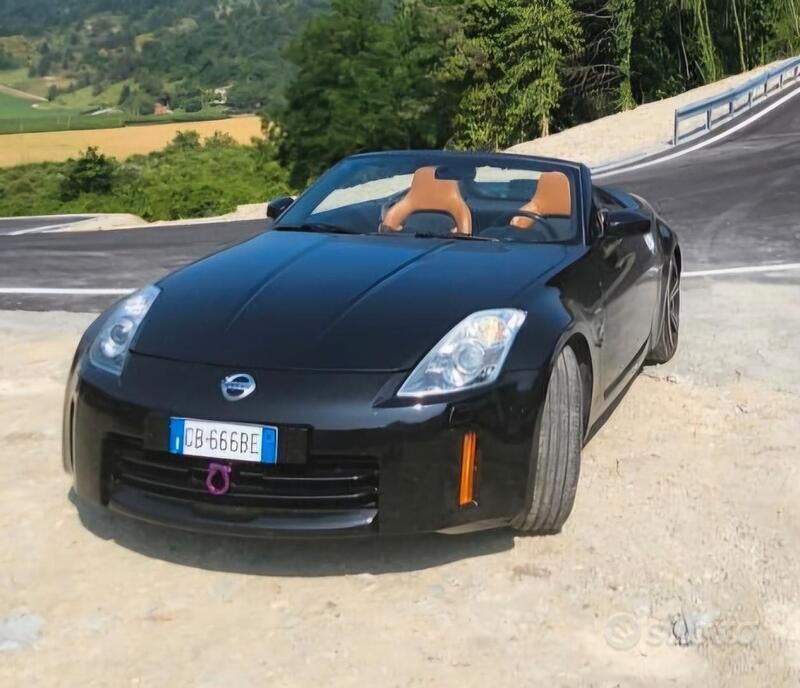 Usata Nissan 350Z 313 CV (230 kW) 2008 Nero Cabrio