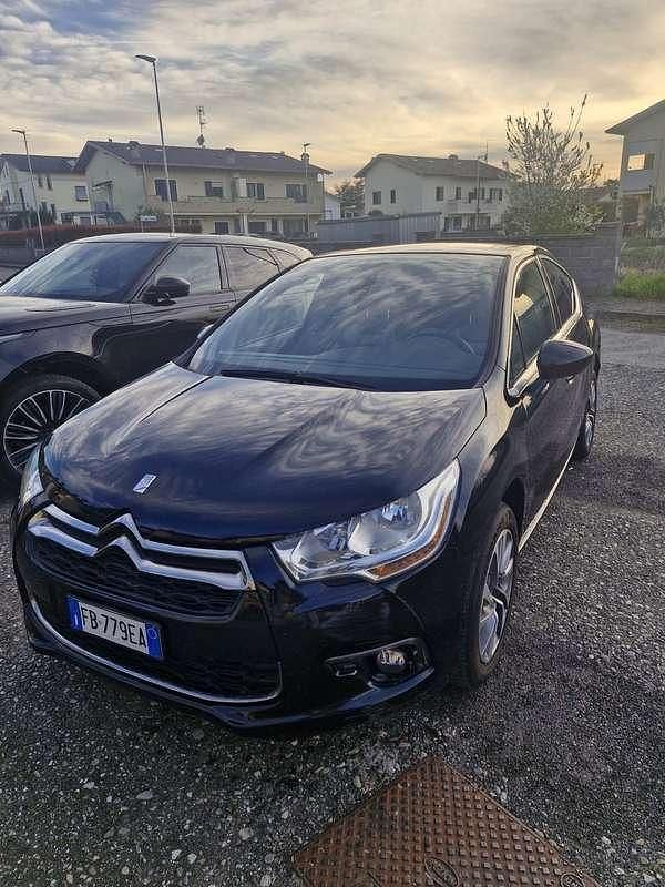 Usata Citroën DS4 So Chic 120 CV (88 kW) 2015 Utilitaria