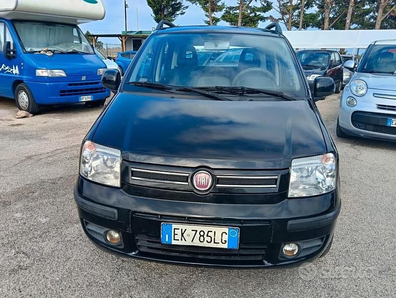 Usata Fiat Panda Dynamic 77 CV (56 kW) 2011 Nero Berlina