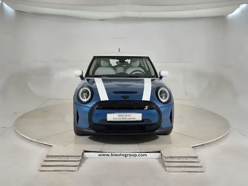 Usata Mini Cooper SE 134 kW (183 CV) 2023 Blu Utilitaria