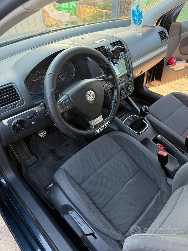 Usata VW Golf VI 102 CV (75 kW) 2008 Blu Utilitaria