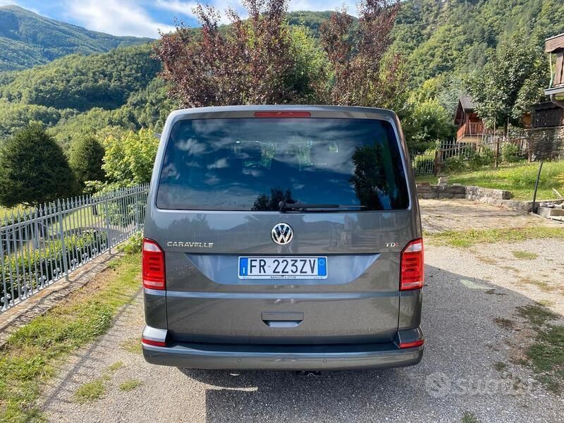 Usata VW Caravelle 150 CV (110 kW) 2018 Grigio Monovolume