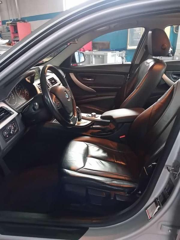 Usata BMW 318 Advantage 150 CV (110 kW) 2017 Argento Station wagon