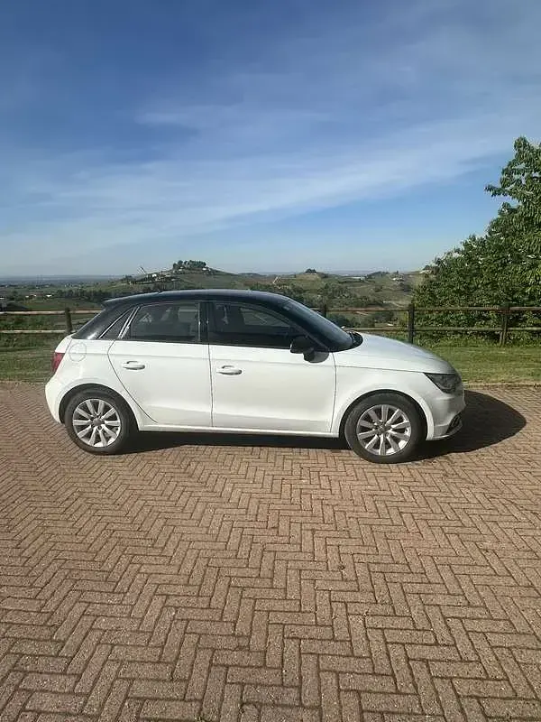 Usata Audi A1 Sportback Ambition 109 CV (80 kW) 2014 Utilitaria