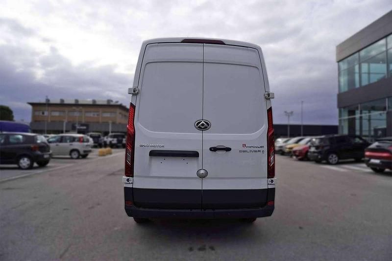 Nuova Maxus V90 150 CV (110 kW) 2025 Fabric white Furgone