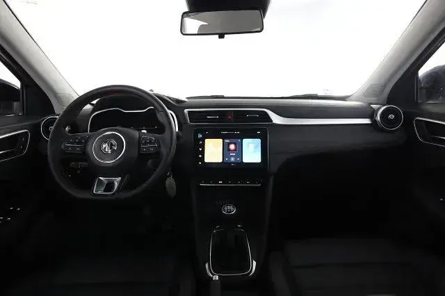 Usata MG ZS Luxury 106 CV (77 kW) 2025 Pebble black SUV
