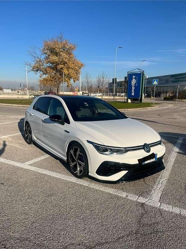 Usata VW Golf VIII R 320 CV (235 kW) 2022 Bianco