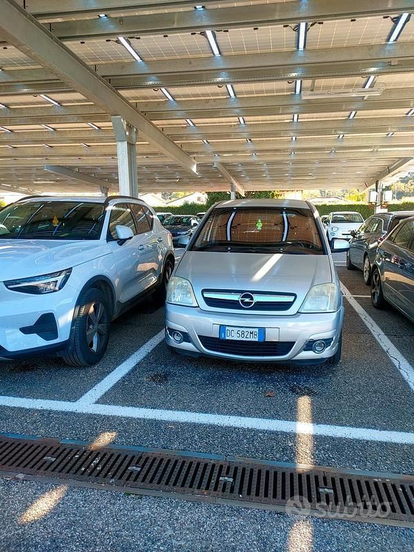 Grigio Usata 2006 Opel Meriva Club Monovolume | 1000 € (Ottimo prezzo) - Immagine 1/4