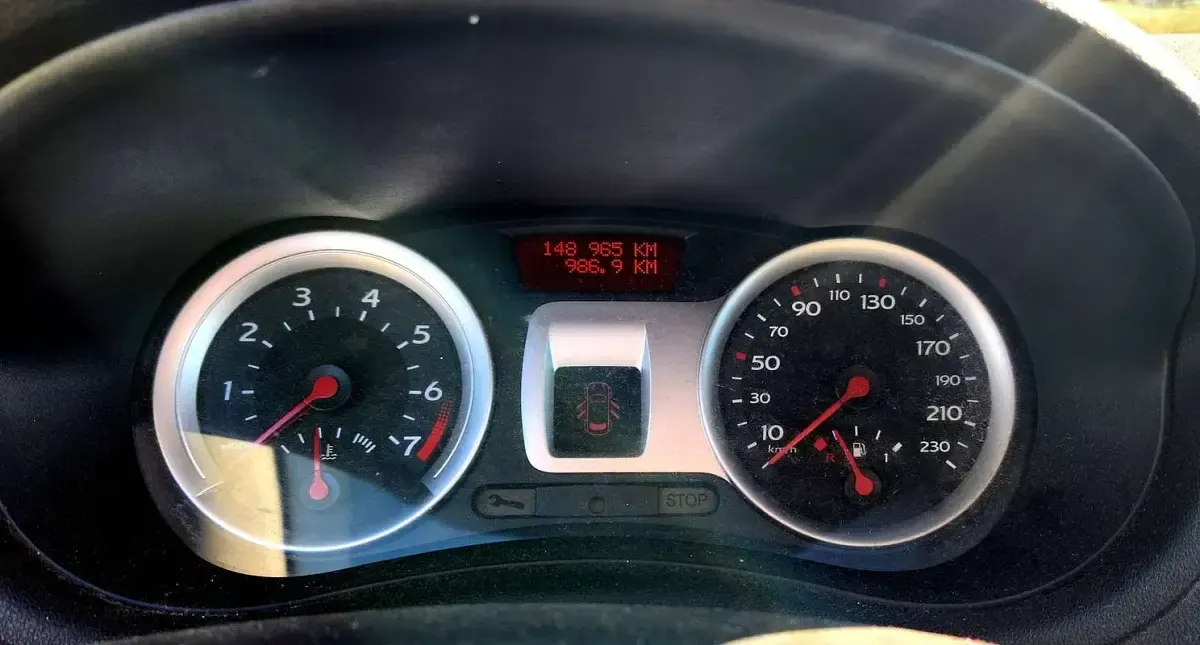 Usata Renault Clio III Rip Curl 75 CV (55 kW) 2007 Nero Berlina