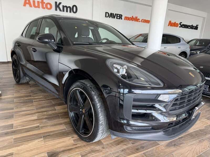 Nero Usata 2020 Porsche Macan SUV | 49.990 € (Ottimo prezzo) - Immagine 1/4
