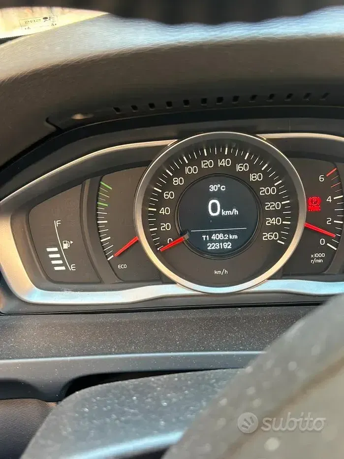 Usata Volvo V60 115 CV (84 kW) 2013 Bianco Station wagon
