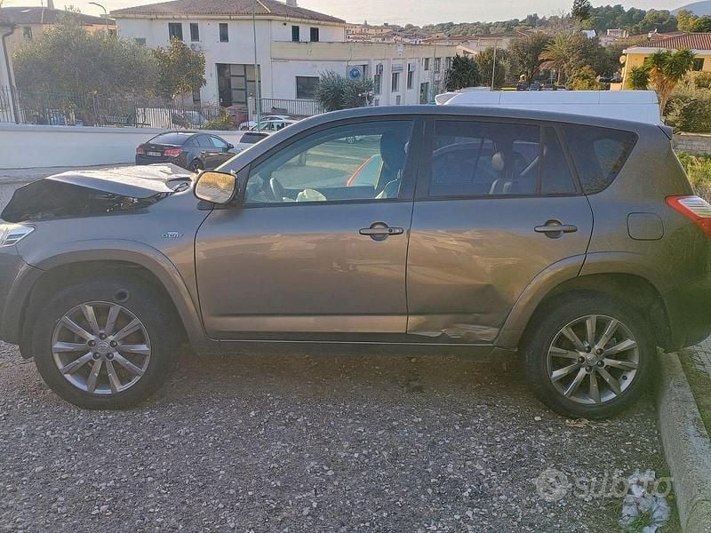 Usata Toyota 4 Runner 270 CV (198 kW) 2019 Marrone SUV