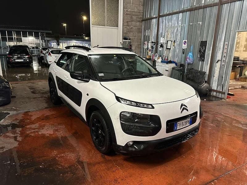 Usata Citroën C4 Cactus Feel 82 CV (60 kW) 2018 Bianco Utilitaria