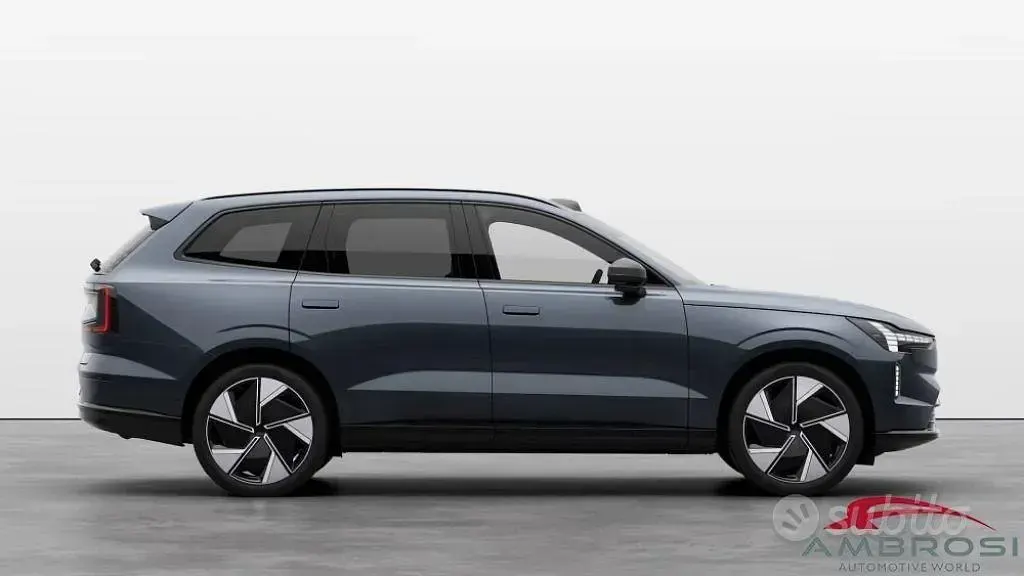 Nuova Volvo EX90 Standard 141 kW (192 CV) 2026 Blu SUV