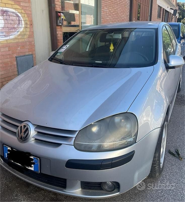 Usata VW Golf IV 2004 Grigio Berlina