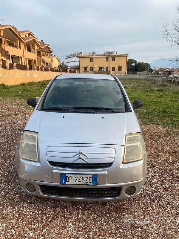 Usata Citroën C2 Exclusive 60 CV (44 kW) 2008 Grigio Utilitaria