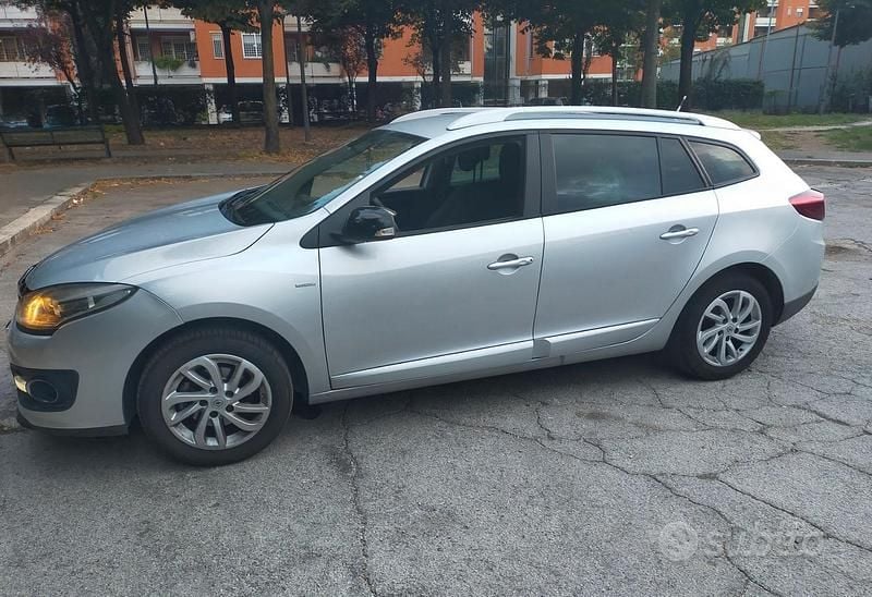 Usata Renault Mégane GrandTour 110 CV (80 kW) 2016 Grigio Station wagon
