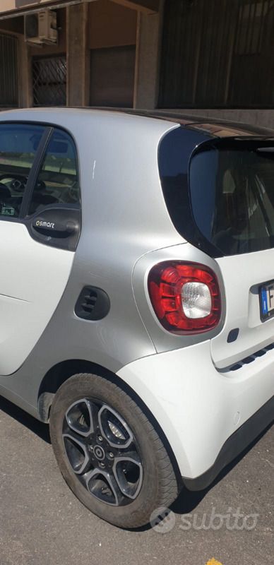 Usata Smart ForTwo Electric Drive 41 kW (56 CV) 2019 Bianco Coupé