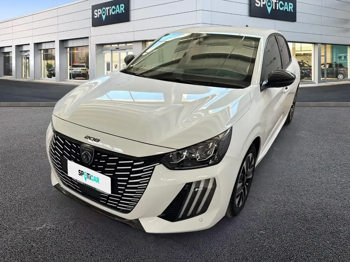 Usata Peugeot 208 Allure 102 CV (75 kW) 2024 Utilitaria
