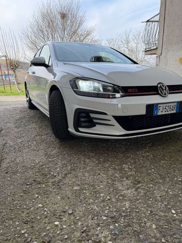 Bianco Usata 2017 VW Golf VII GTI Tre volumi | 18.500 € (Super prezzo) - Immagine 1/4