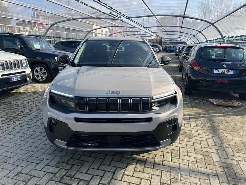 Nuova Jeep Avenger Altitude 101 CV (74 kW) 2025 Grigio tetto nero SUV