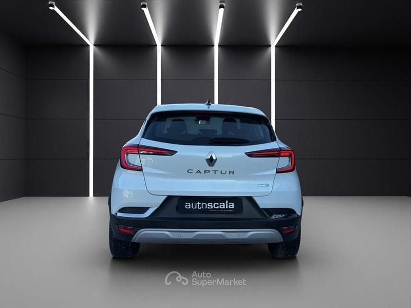 Usata Renault Captur Intens 160 CV (117 kW) 2021 Bianco SUV