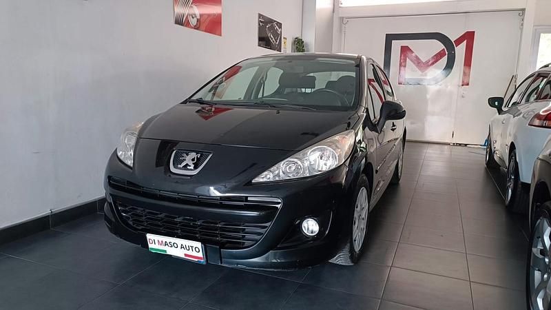 Usata Peugeot 207 73 CV (53 kW) 2012 Nero Berlina