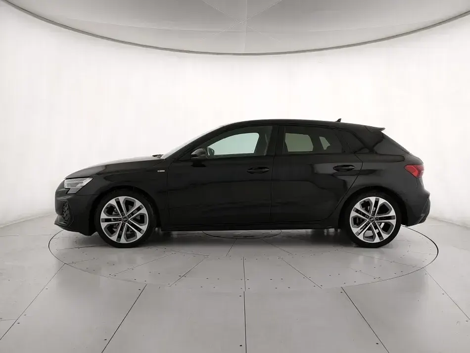 Usata Audi A3 S-Line 150 CV (110 kW) 2025 Nero Berlina