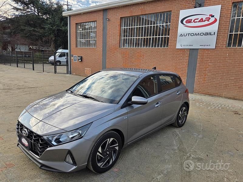 Usata Hyundai i20 101 CV (74 kW) 2021 Grigio Berlina