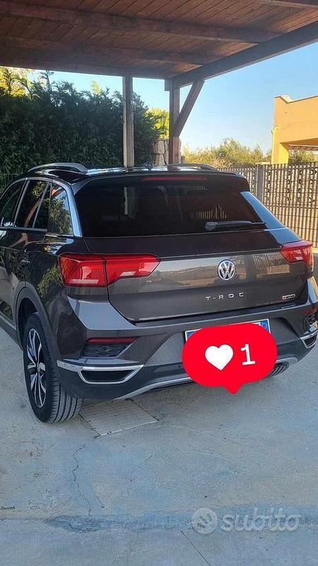 Usata VW T-Roc 150 CV (110 kW) 2019 Marrone SUV