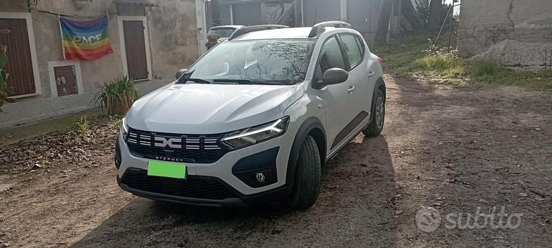 Usata Dacia Sandero Stepway 91 CV (66 kW) 2023 Bianco Berlina