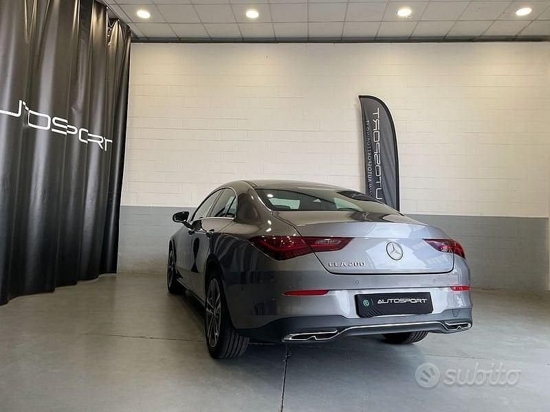 Usata Mercedes CLA200 Advanced 163 CV (119 kW) 2024 Grigio Coupé