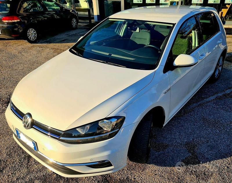 Usata VW Golf VIII 2020 Bianco Berlina