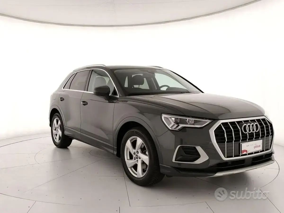 Usata Audi Q3 Advanced 150 CV (110 kW) 2025 Grigio SUV