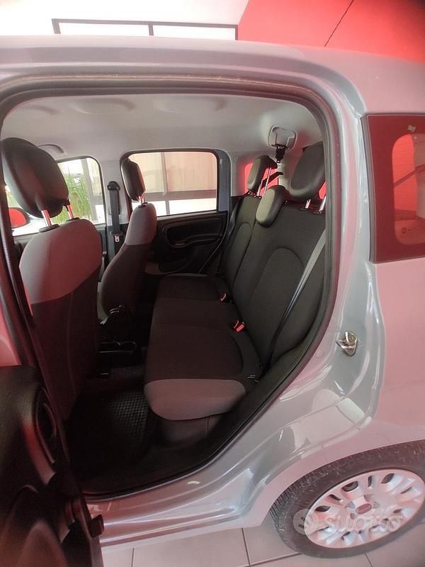 Usata Fiat Panda Pop 69 CV (50 kW) 2018 Blu Utilitaria