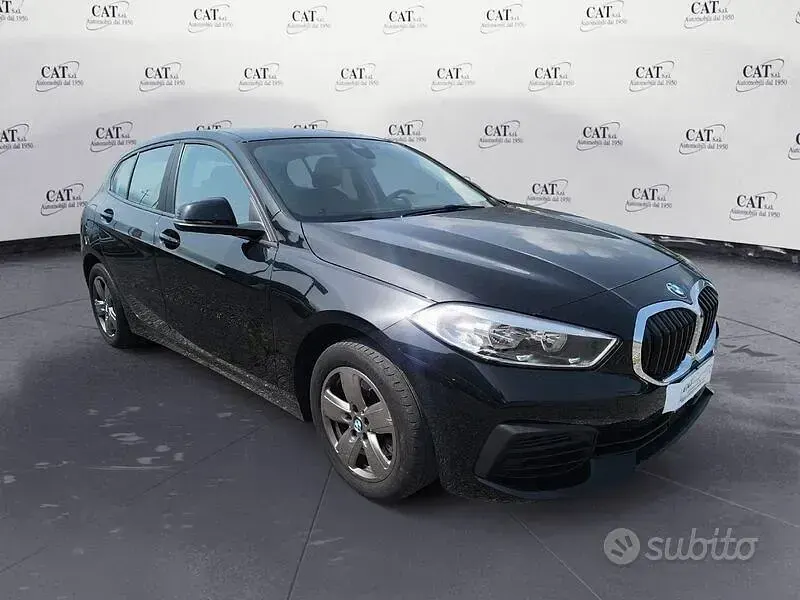 Usata BMW 118 Advantage 150 CV (110 kW) 2021 Nero Berlina