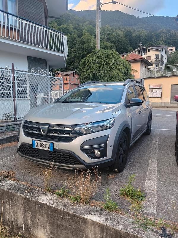 Usata Dacia Jogger Extreme 101 CV (74 kW) 2022 Grigio Monovolume