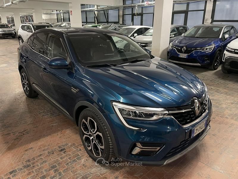 Usata Renault Arkana Techno 140 CV (102 kW) 2022 Blu/azzurro SUV