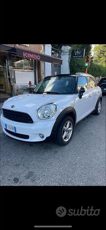 Usata Mini One Countryman 122 CV (89 kW) 2012 Bianco SUV