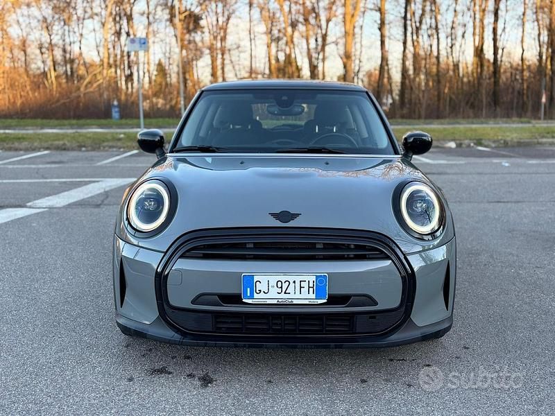 Usata Mini Cooper Essential 136 CV (100 kW) 2022 Grigio Utilitaria