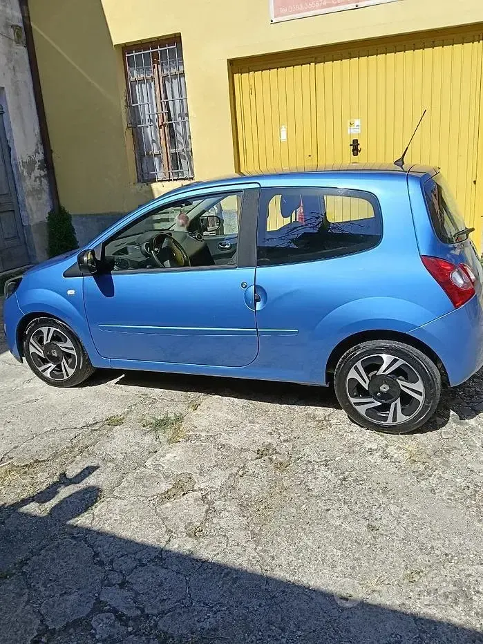 Usata Renault Twingo 75 CV (55 kW) 2013 Bluazzurro Utilitaria