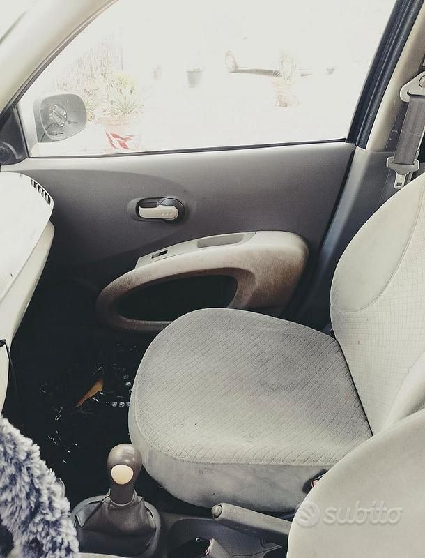 Usata Nissan Micra 82 CV (60 kW) 2005 Grigio Berlina