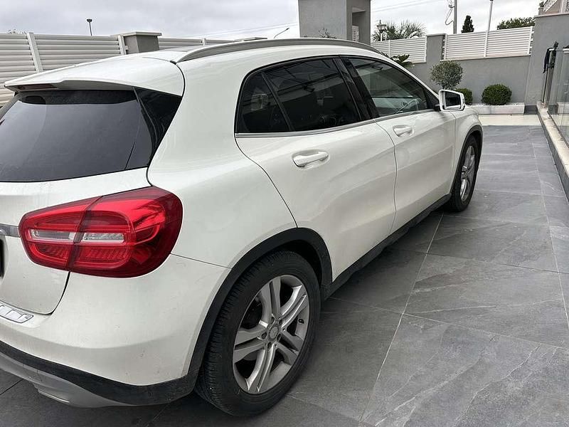Usata Mercedes GLA180 109 CV (80 kW) 2015 SUV