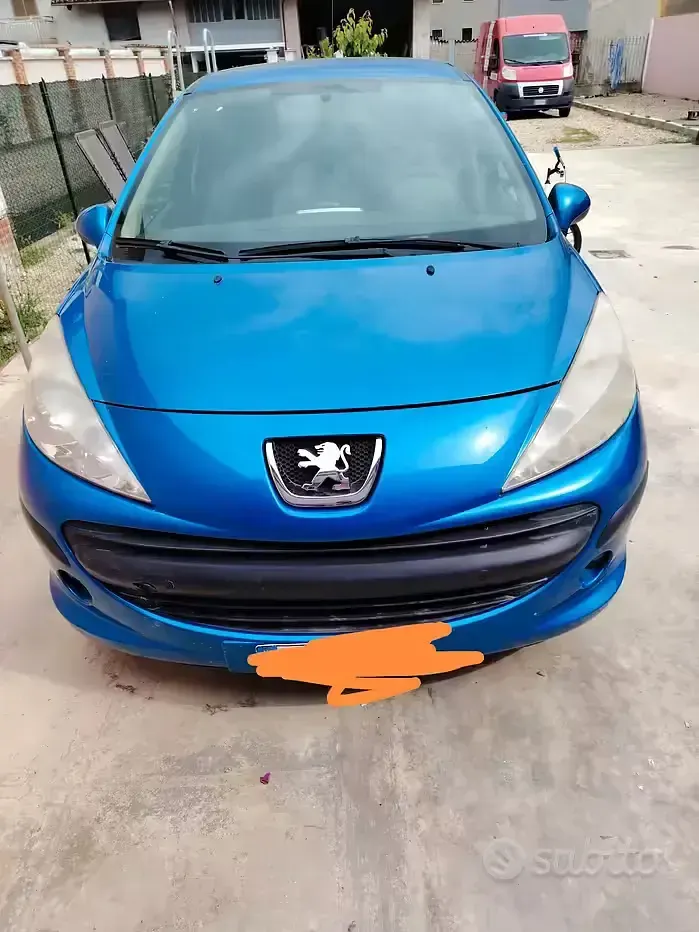 Usata Peugeot 207 68 CV (50 kW) 2007 Blu Berlina