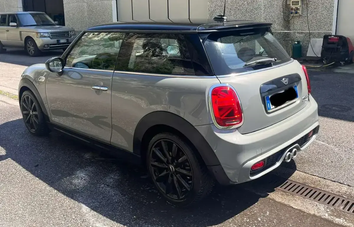 Usata Mini Cooper SD 170 CV (125 kW) 2018 Grigio Utilitaria
