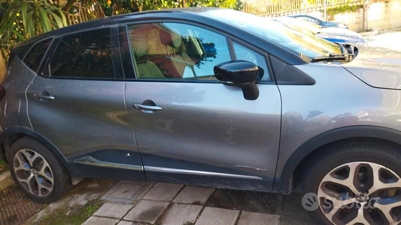 Usata Renault Captur 90 CV (66 kW) 2019 SUV